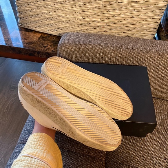 Preowned authentic Saint Laurent Sneakers 37.5W - Picture 7 of 16